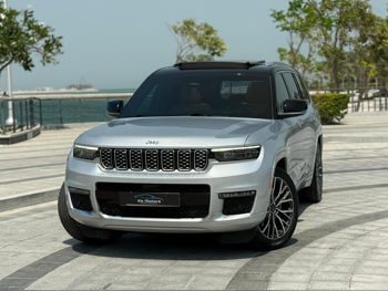 Jeep  Grand Cherokee  Summit  2021  Automatic  85,000 Km  8 Cylinder  Four Wheel Drive (4WD)  SUV  Silver