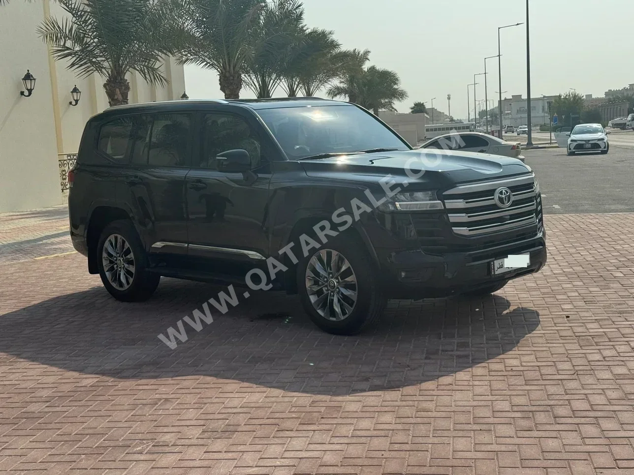 Toyota  Land Cruiser  GXR  2024  Automatic  68,000 Km  6 Cylinder  Four Wheel Drive (4WD)  SUV  Black