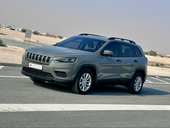 Jeep  Cherokee  Sport  2019  Automatic  101,000 Km  6 Cylinder  Four Wheel Drive (4WD)  SUV  Gray