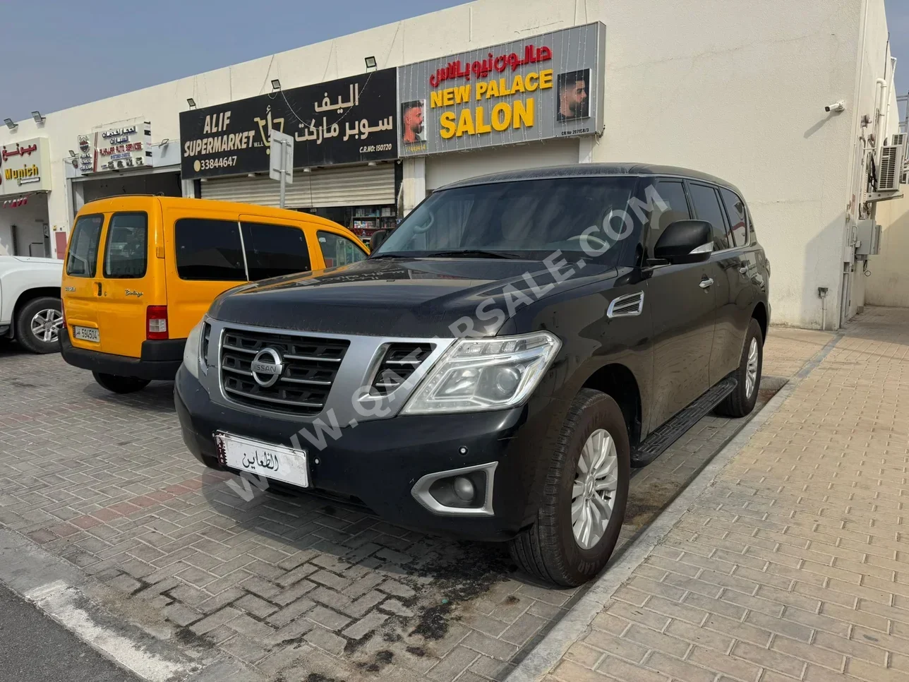 Nissan  Patrol  SE  2018  Automatic  333,000 Km  8 Cylinder  Four Wheel Drive (4WD)  SUV  Black