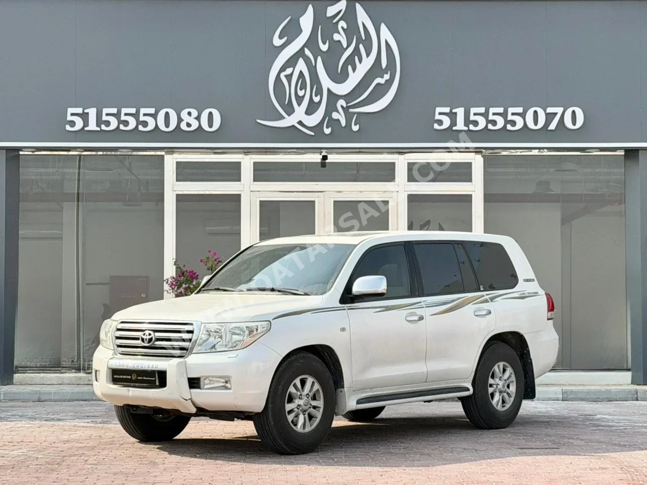 تويوتا  لاند كروزر  جي اكس ار  2011  اوتوماتيك  355,000 كم  8 سلندر  دفع رباعي  اس يو في  أبيض