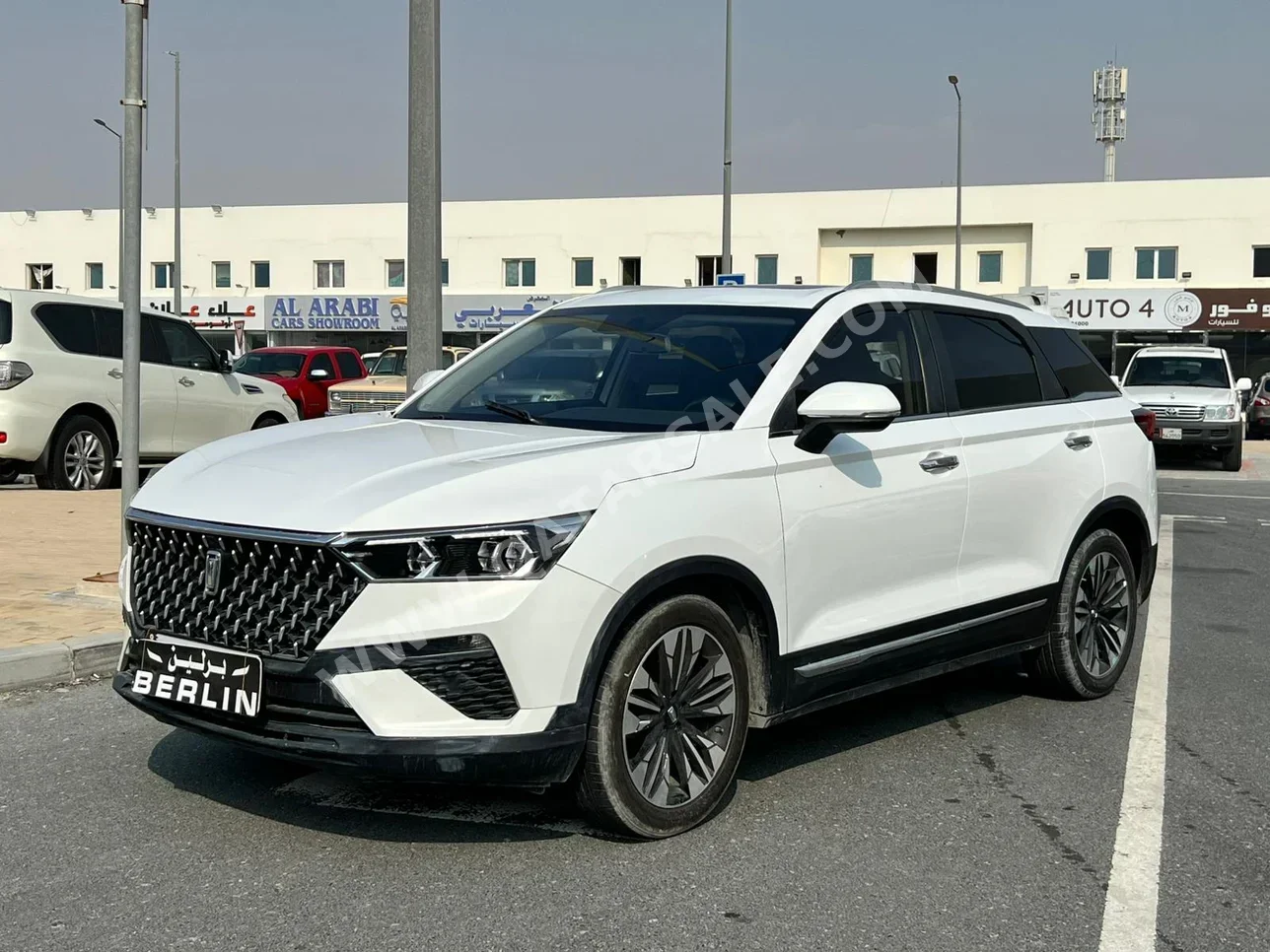 Bestune  T77  2023  Automatic  95,000 Km  4 Cylinder  Rear Wheel Drive (RWD)  SUV  White  With Warranty