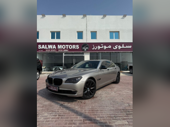 بي ام دبليو  الفئة - السابعة  740 Li  2012  اوتوماتيك  22,000 كم  6 سلندر  دفع خلفي  سيدان  ذهبي