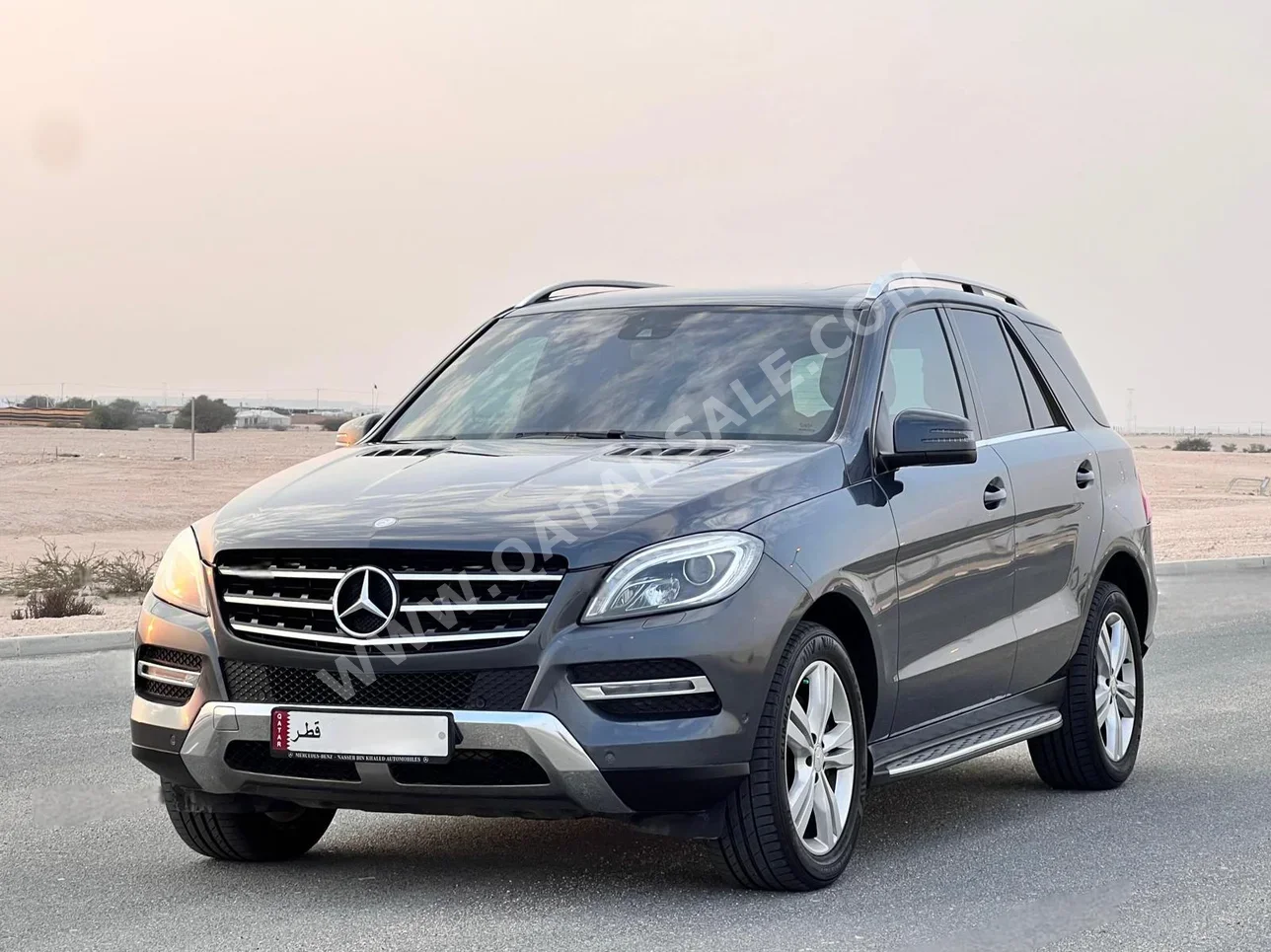 مرسيدس - بنز  ام ال  350 AMG  2014  اوتوماتيك  136,000 كم  6 سلندر  دفع خلفي  اس يو في  رمادي