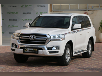 Toyota  Land Cruiser  GXR  2020  Automatic  174,000 Km  6 Cylinder  Four Wheel Drive (4WD)  SUV  White