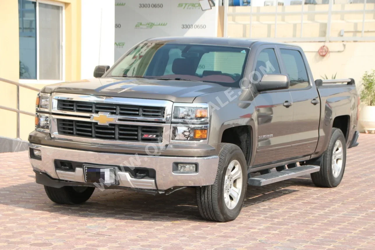 شفروليه  سلفرادو  زد 71  2015  اوتوماتيك  190,000 كم  8 سلندر  دفع رباعي  بيكب  بني