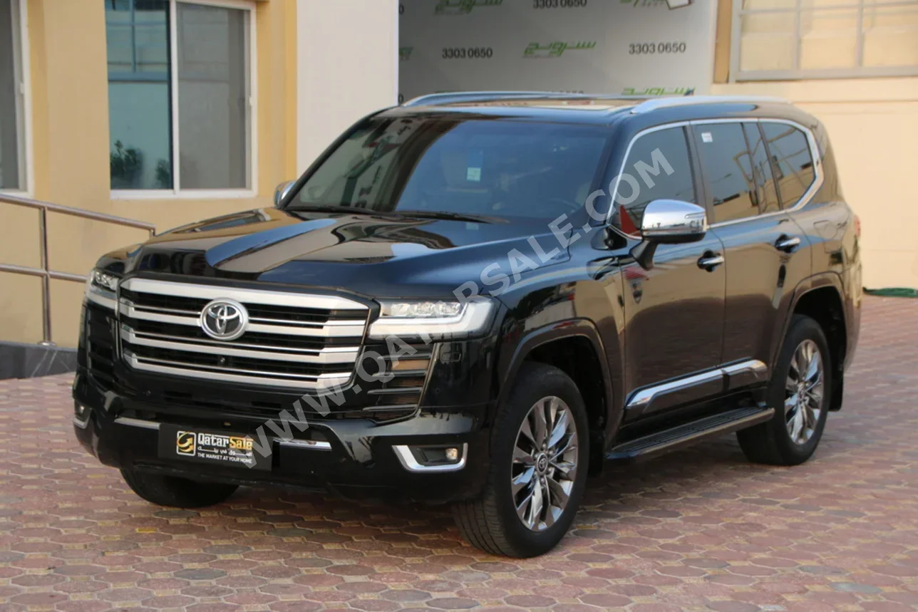 تويوتا لاند كروزر في اكس توين توربو 2023 اوتوماتيك 77,000 كم 6 سلندر دفع رباعي اس يو في أسود تحت الضمان