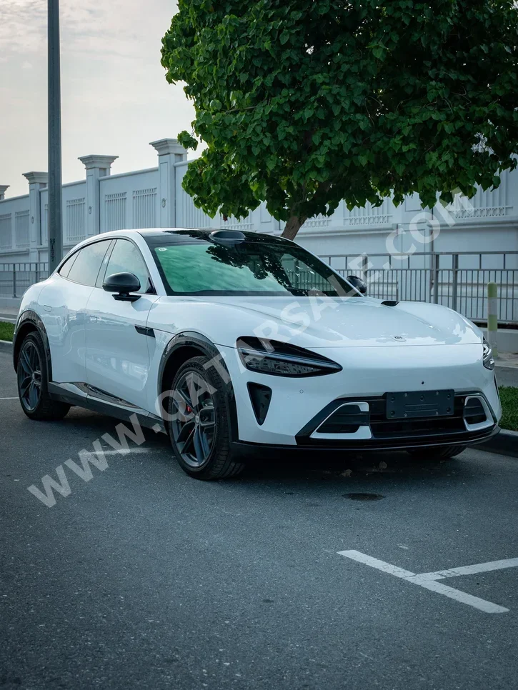 Xiaomi  YU7  Max  2025  Automatic  0 Km  0 Cylinder  All Wheel Drive (AWD)  SUV  White  With Warranty