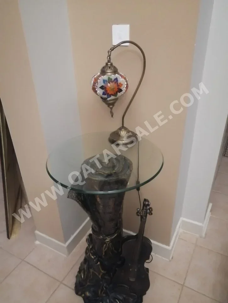 الطاولات والخزائن الجانبية طاولة متعددة الاستخدامات  - أسود