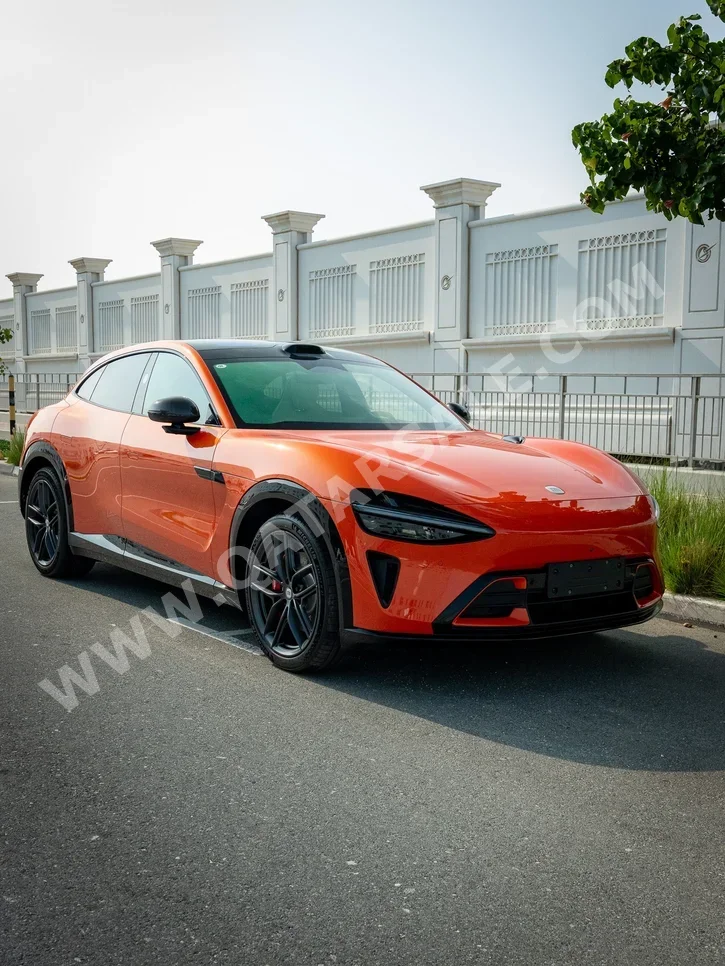 Xiaomi  YU7  Max  2025  Automatic  0 Km  0 Cylinder  All Wheel Drive (AWD)  SUV  Orange  With Warranty