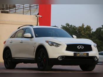 انفنيتي  كيو اكس  70  2019  اوتوماتيك  75,000 كم  6 سلندر  دفع رباعي  اس يو في  أبيض لؤلؤي