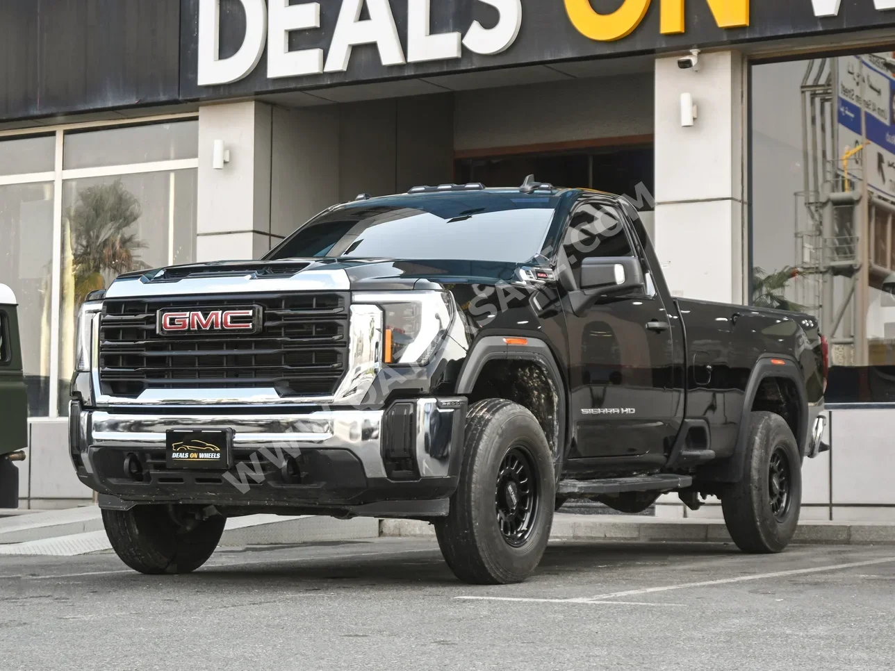 GMC  Sierra  2500 HD  2025  Automatic  21,000 Km  8 Cylinder  Four Wheel Drive (4WD)  Pick Up  Black  With Warranty