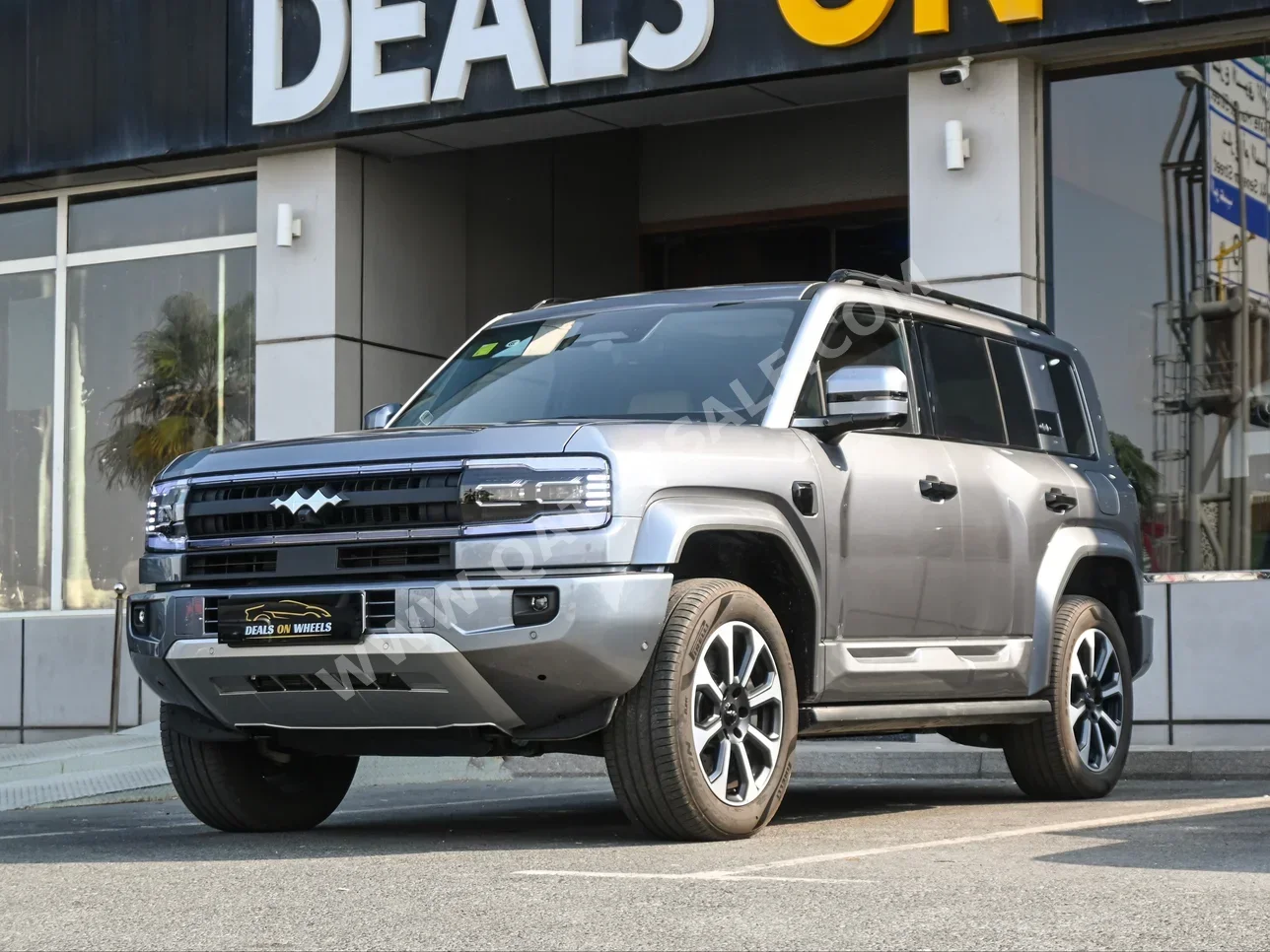 BYD  Leopard 5  Ultra 5  2025  Automatic  2,000 Km  4 Cylinder  Four Wheel Drive (4WD)  SUV  Gray  With Warranty