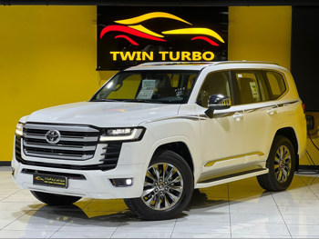 تويوتا  لاند كروزر  في اكس توين توربو  2025  اوتوماتيك  5,835 كم  6 سلندر  دفع رباعي  اس يو في  أبيض  تحت الضمان