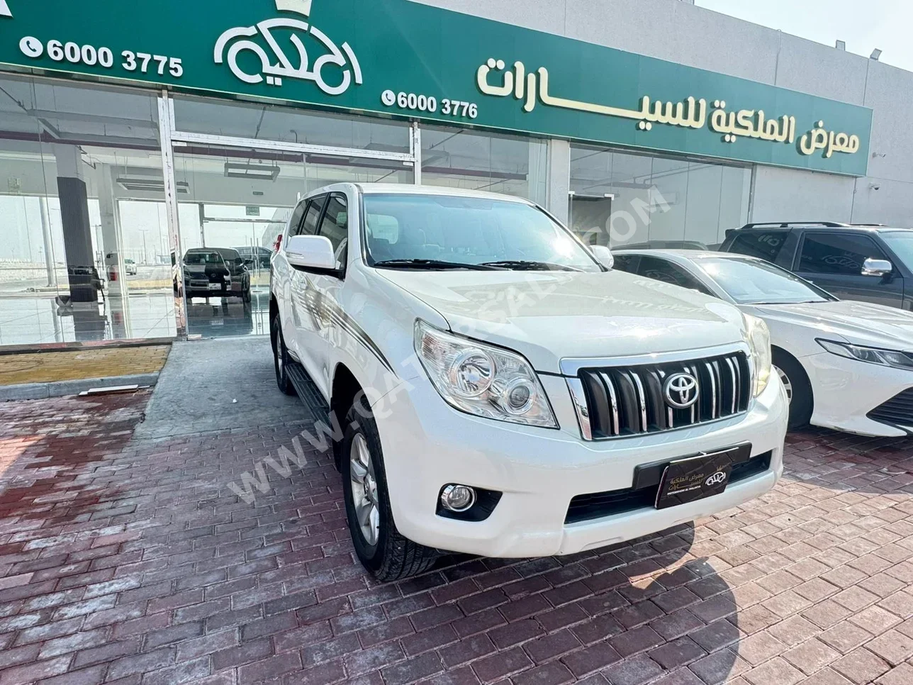 تويوتا  برادو  تي اكس ال  2012  اوتوماتيك  317,000 كم  6 سلندر  دفع رباعي  اس يو في  أبيض