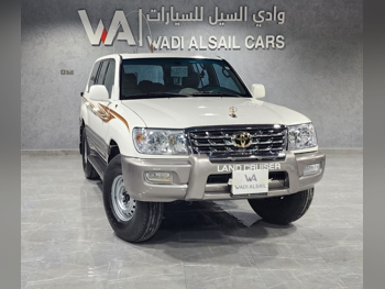 Toyota  Land Cruiser  GX  2007  Manual  112,000 Km  6 Cylinder  Four Wheel Drive (4WD)  SUV  White