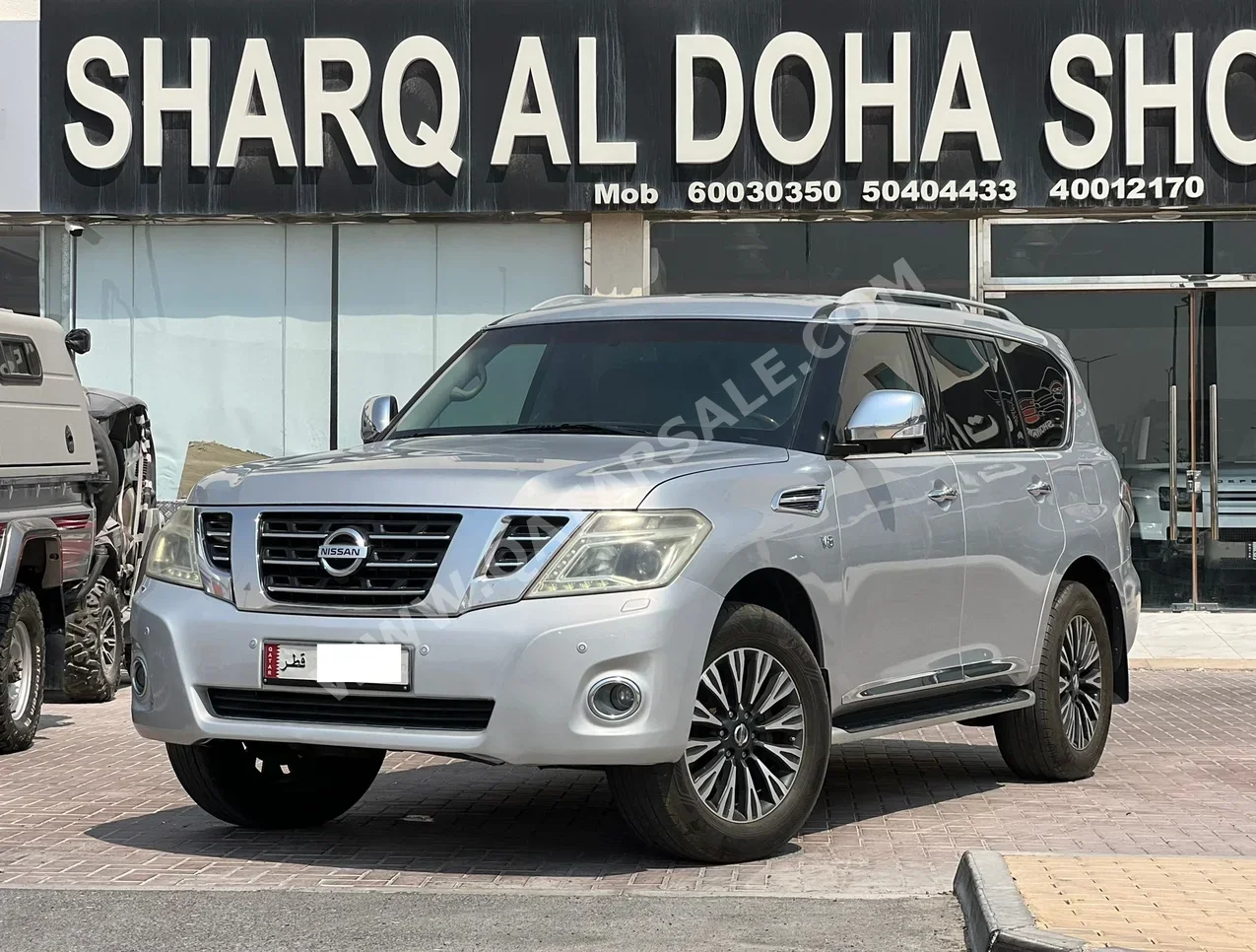 نيسان  باترول  بلاتنيوم  2015  اوتوماتيك  372,000 كم  8 سلندر  دفع رباعي  اس يو في  فضي