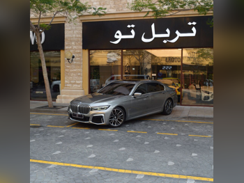 بي ام دبليو  الفئة - السابعة  740 Li  2020  اوتوماتيك  48,200 كم  6 سلندر  دفع خلفي  سيدان  رمادي