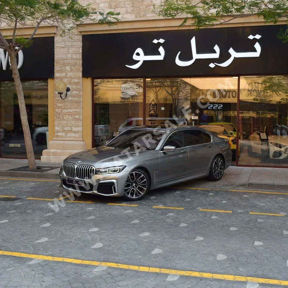 بي ام دبليو  الفئة - السابعة  740 Li  2020  اوتوماتيك  48,200 كم  6 سلندر  دفع خلفي  سيدان  رمادي