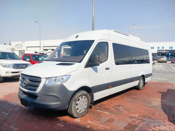 مرسيدس - بنز  سبرينتر  في اي بي  2021  اوتوماتيك  1,300 كم  4 سلندر  دفع خلفي  فان \ باص  أبيض