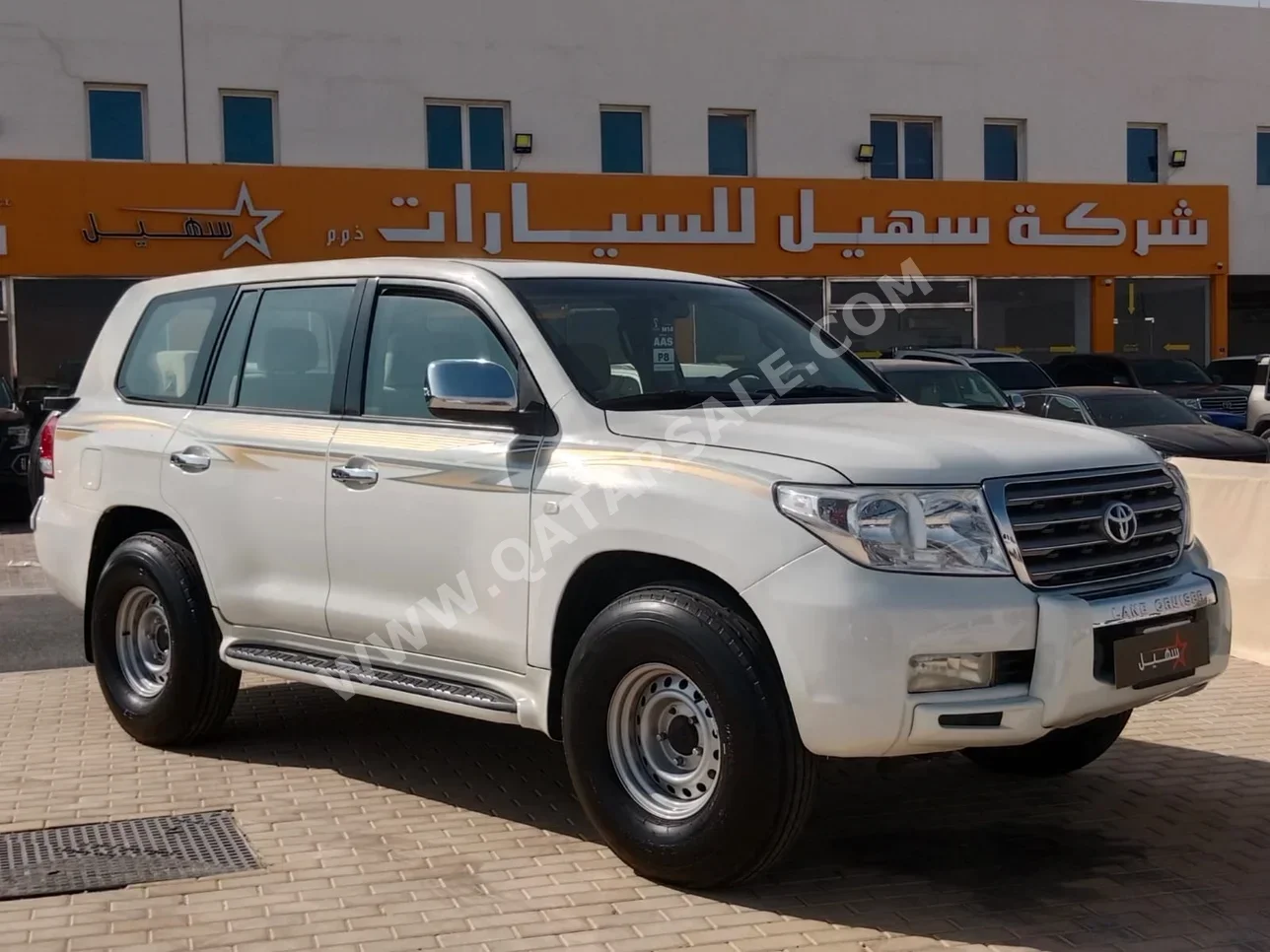 تويوتا  لاند كروزر  في اكس ار  2008  اوتوماتيك  375,000 كم  8 سلندر  دفع رباعي  اس يو في  أبيض