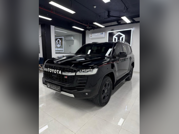 تويوتا  لاند كروزر  جي ار سبورت توين تيربو  2022  اوتوماتيك  88,000 كم  6 سلندر  دفع رباعي  اس يو في  أسود