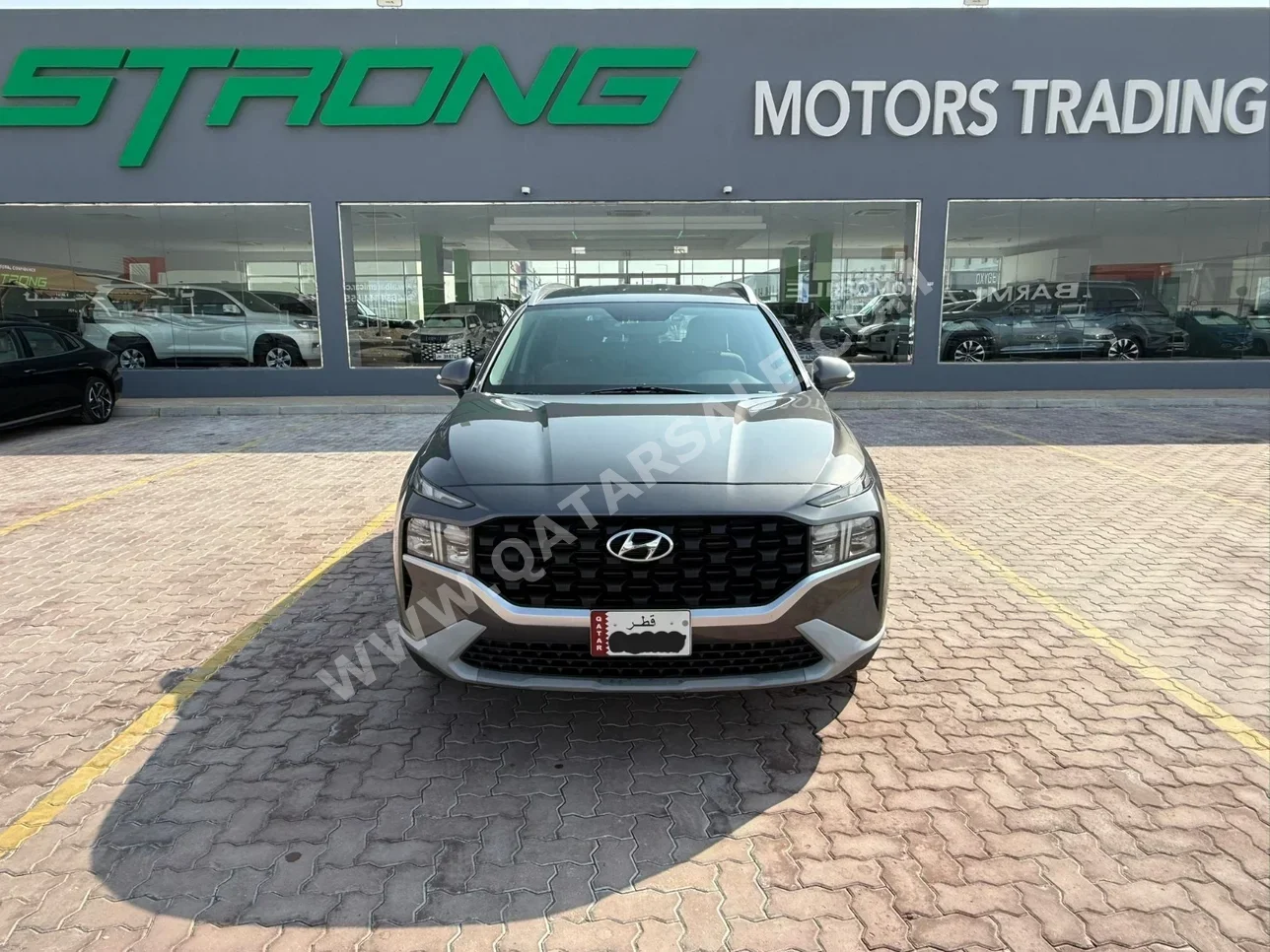 هيونداي  سانتا في  2023  اوتوماتيك  45,000 كم  6 سلندر  دفع رباعي  اس يو في  رمادي  تحت الضمان