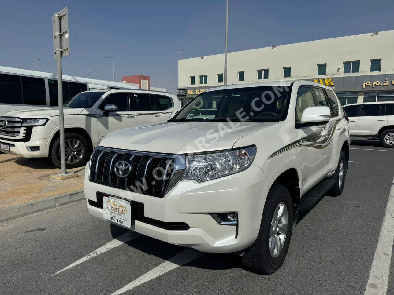 تويوتا  برادو  تي اكس ال  2020  اوتوماتيك  34,000 كم  4 سلندر  دفع رباعي  اس يو في  أبيض