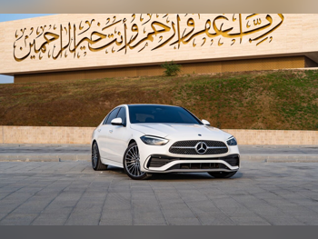 Mercedes-Benz  C-Class  200  2024  Automatic  8,000 Km  4 Cylinder  Rear Wheel Drive (RWD)  Sedan  White  With Warranty