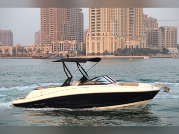 قوارب سريعة بايلاينر  في ار 5 بورايدر  مع التيدر