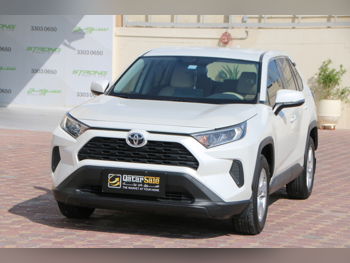 تويوتا  راف 4  2020  اوتوماتيك  124,000 كم  4 سلندر  دفع رباعي  اس يو في  أبيض