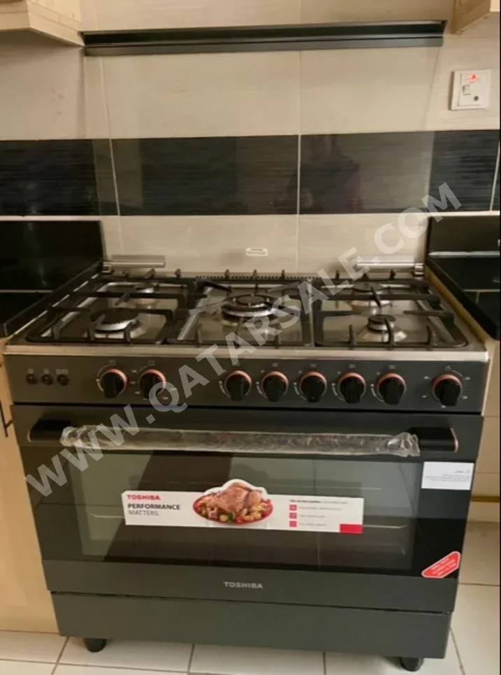 Cooking Range  - Gas  - Black Stainless