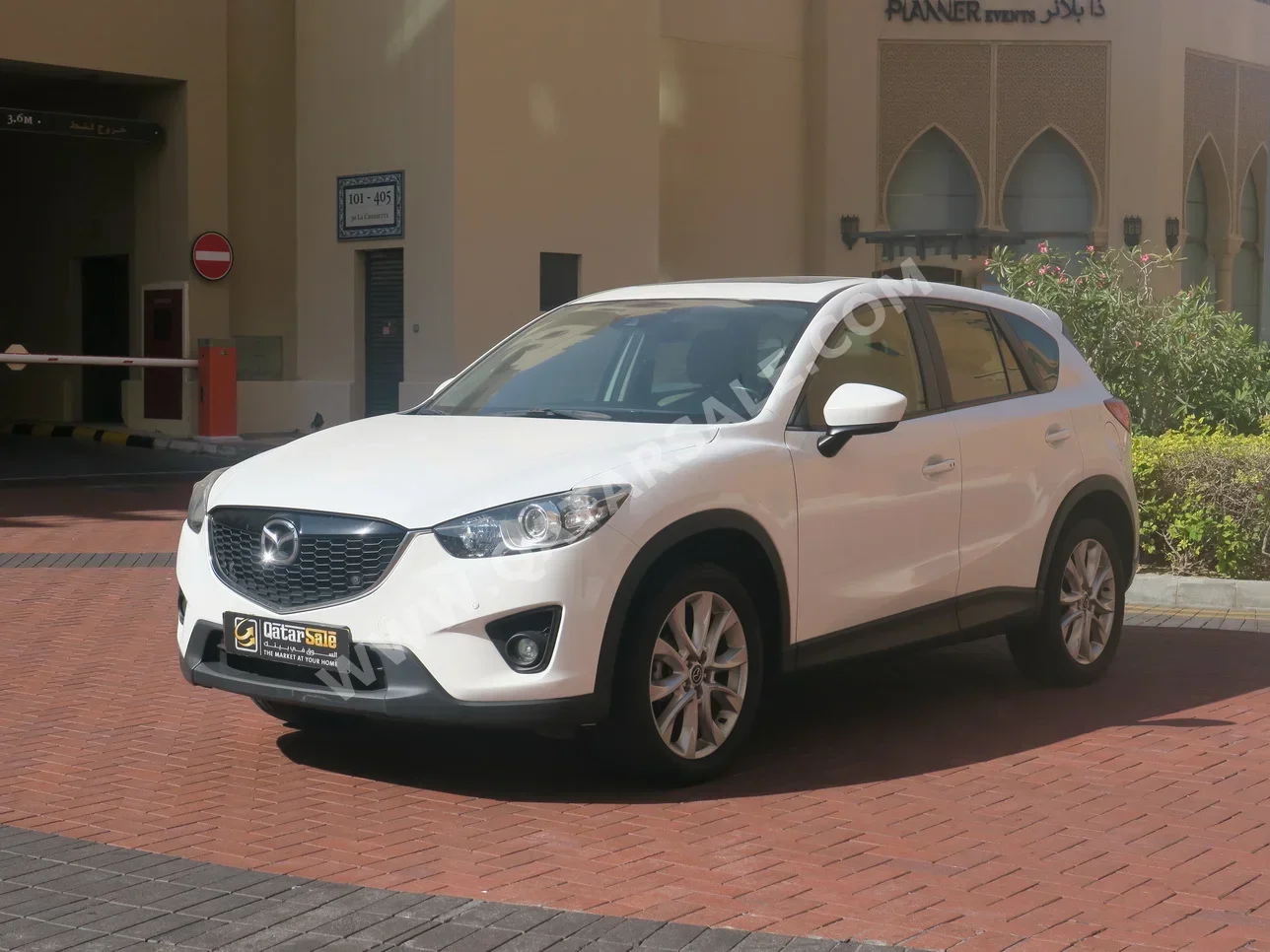 مازدا  سي اكس  5  2014  اوتوماتيك  200,000 كم  4 سلندر  دفع كلي مستمر  اس يو في  أبيض