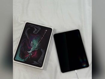 أبل  آي باد برو  آي باد برو  2018 -  64 جيجابايت - نظام الاتصال واي فاي فقط