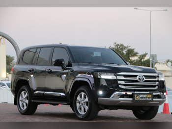 تويوتا  لاند كروزر  6 سلندر  إس يو في 4 في 4  أسود  2025