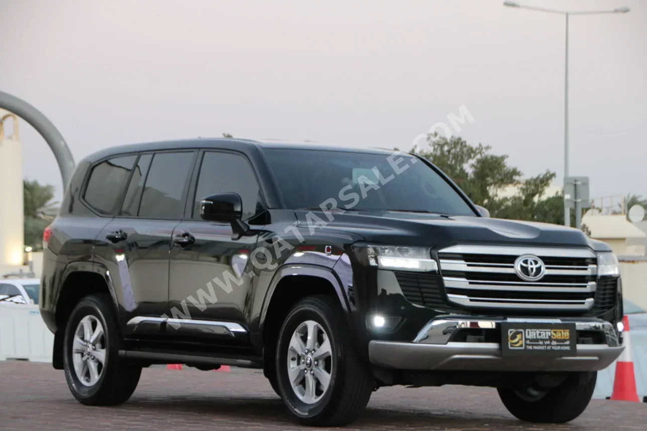 تويوتا  لاند كروزر  6 سلندر  إس يو في 4 في 4  أسود  2025