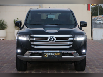 Toyota  Land Cruiser  6 Cylinder  SUV 4x4  Black  2025