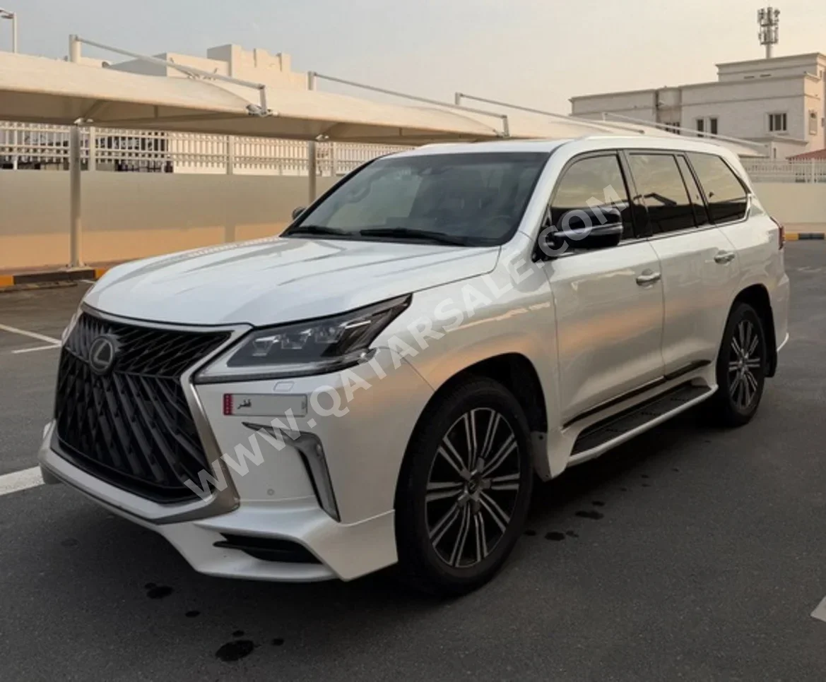 Lexus LX 570 2018 Automatic 205,000 Km 8 Cylinder Four Wheel Drive (4WD) SUV White