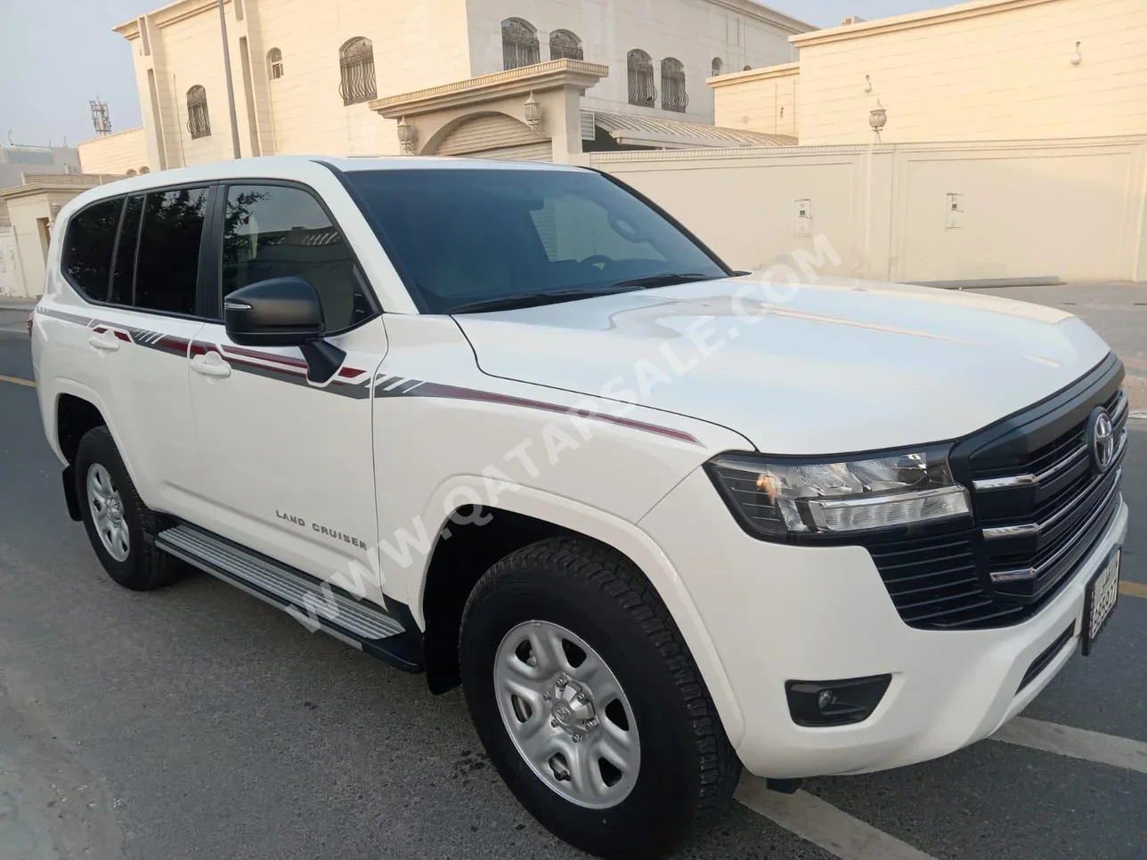 Toyota  Land Cruiser  GXR Twin Turbo  2025  Automatic  2,000 Km  6 Cylinder  Four Wheel Drive (4WD)  SUV  White  With Warranty