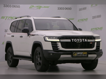 Toyota  Land Cruiser  GR Sport Twin Turbo  2023  Automatic  37,000 Km  6 Cylinder  Four Wheel Drive (4WD)  SUV  White  With Warranty