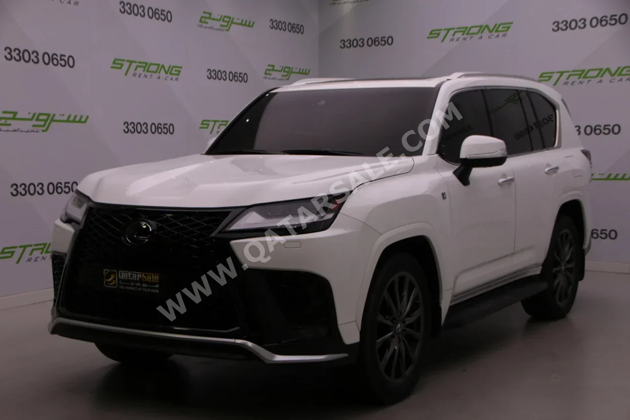 لكزس  ال اكس  600 اف سبورت  2022  اوتوماتيك  40,000 كم  6 سلندر  دفع رباعي  اس يو في  أبيض  تحت الضمان