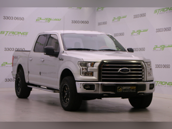 فورد أف 150 2015 اوتوماتيك 238,000 كم 8 سلندر دفع رباعي بيكب فضي