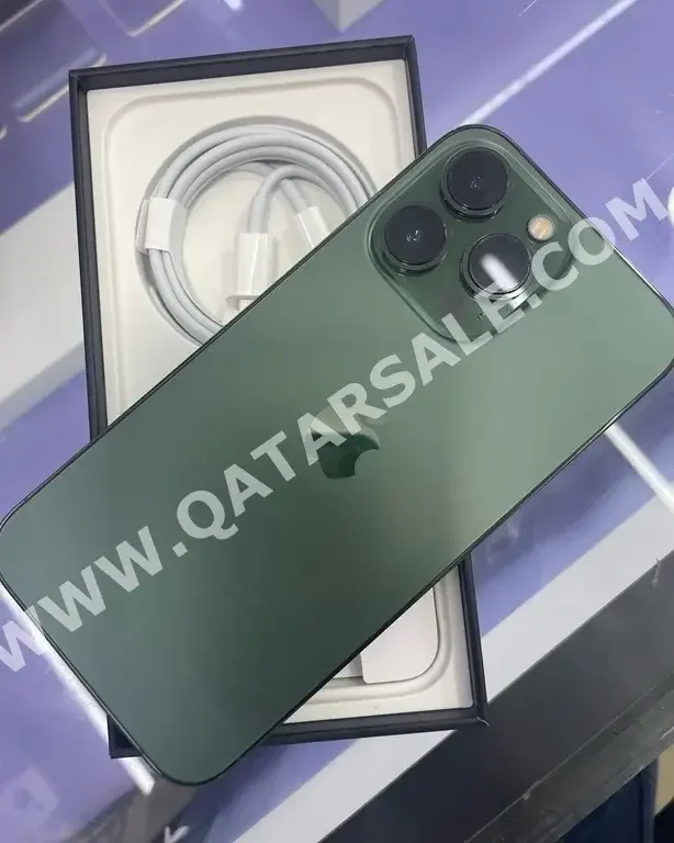 ابل  - ايفون 13  - برو  - أخضر  - 256 جيجابايت  - تحت الضمان