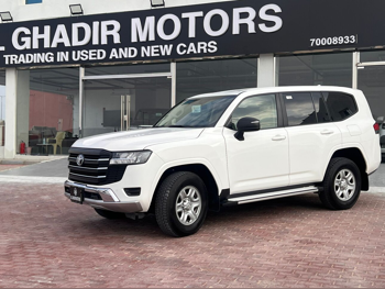 Toyota  Land Cruiser  G  2024  Automatic  61,000 Km  6 Cylinder  Four Wheel Drive (4WD)  SUV  White  With Warranty