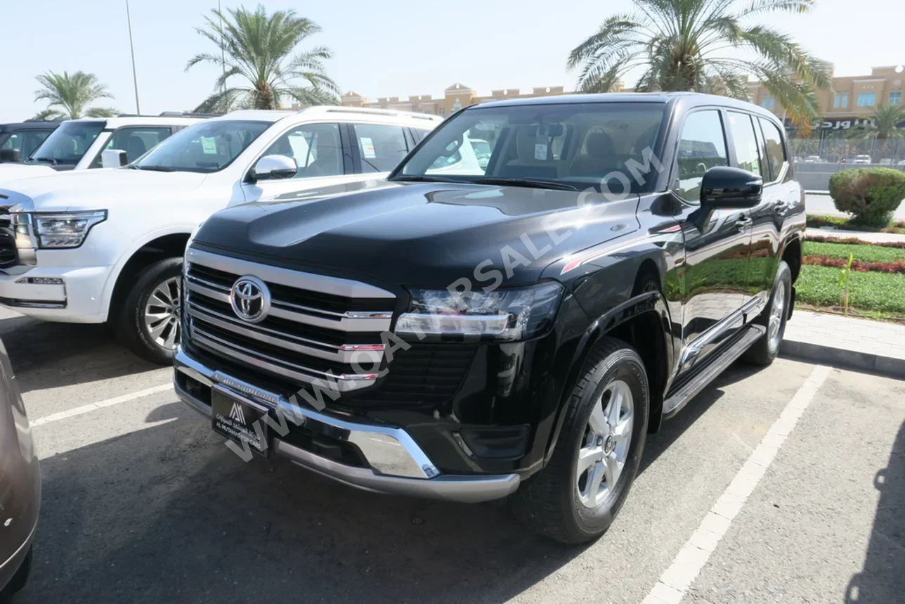 Toyota  Land Cruiser  GXR  2024  Automatic  39,000 Km  6 Cylinder  Four Wheel Drive (4WD)  SUV  Black  With Warranty