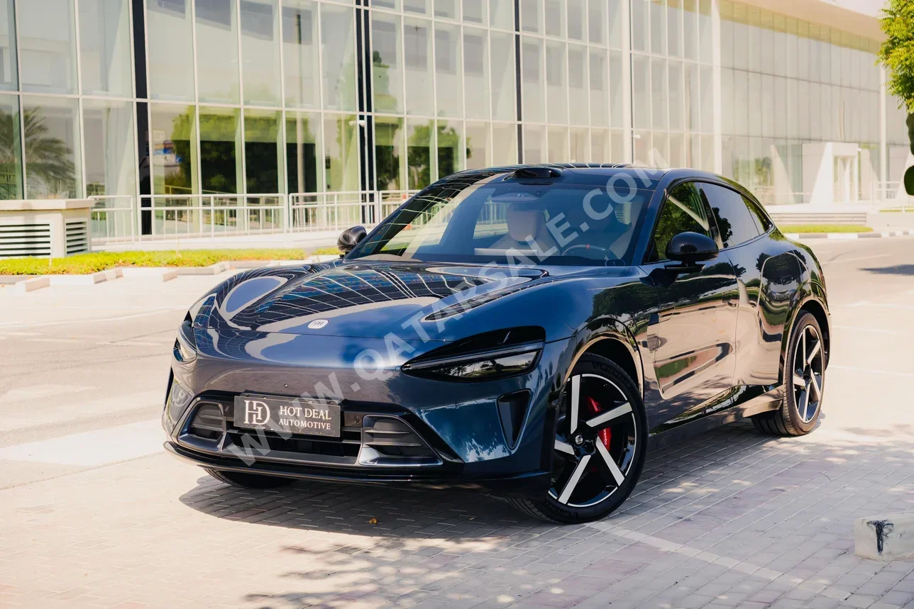 Xiaomi  YU7  Max  2025  Automatic  0 Km  4 Cylinder  All Wheel Drive (AWD)  Sedan  Blue