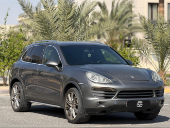 Porsche  Cayenne  S  2011  Automatic  204,000 Km  8 Cylinder  Four Wheel Drive (4WD)  SUV  Gray
