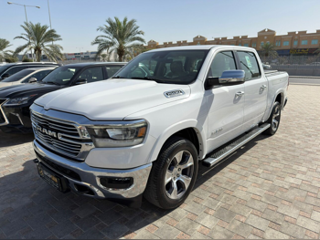 Dodge  Ram  laramie  2021  Automatic  66,000 Km  8 Cylinder  Four Wheel Drive (4WD)  Pick Up  White