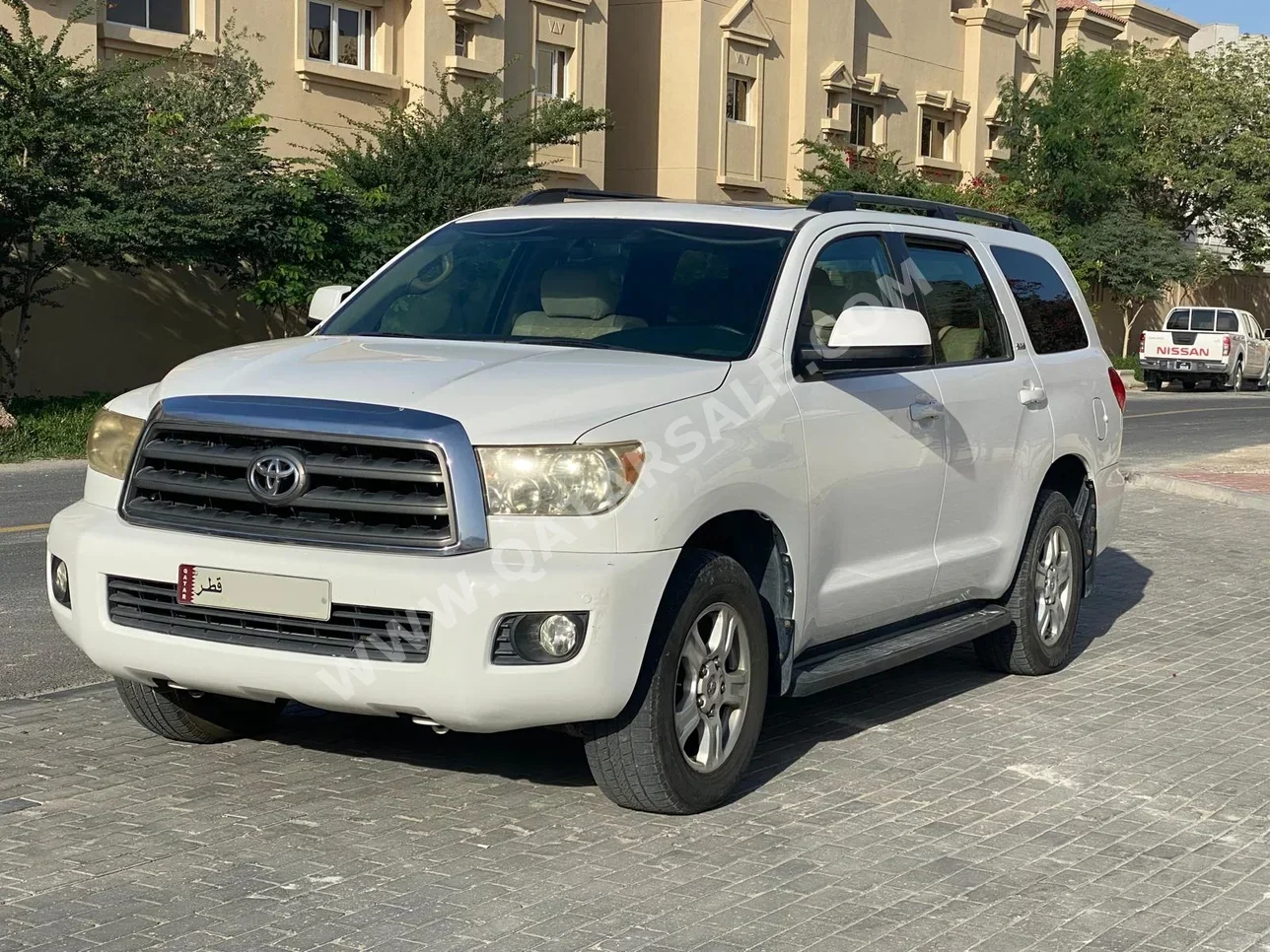 Toyota  Sequoia  2013  Automatic  399,000 Km  8 Cylinder  Four Wheel Drive (4WD)  SUV  White