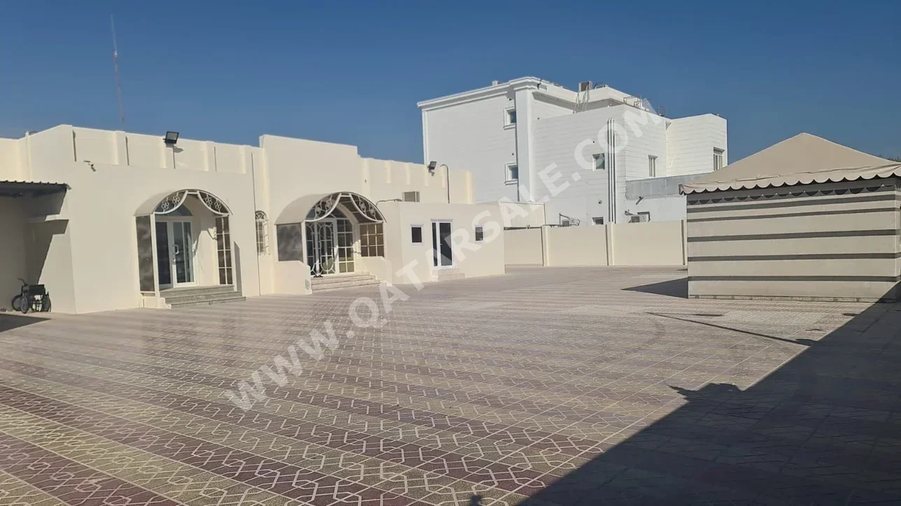 Family Residential  - Not Furnished  - Al Wakrah  - Al Wakrah  - 4 Bedrooms